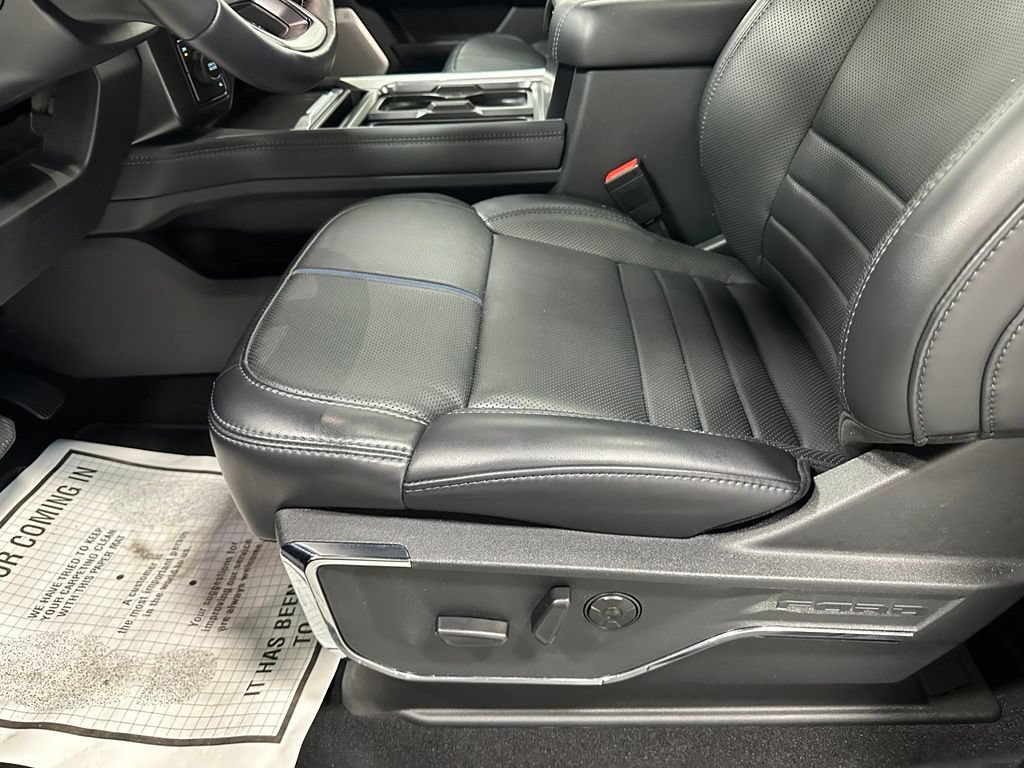 Used 2026 Ford F250 Platinum AWD/4WD image 13