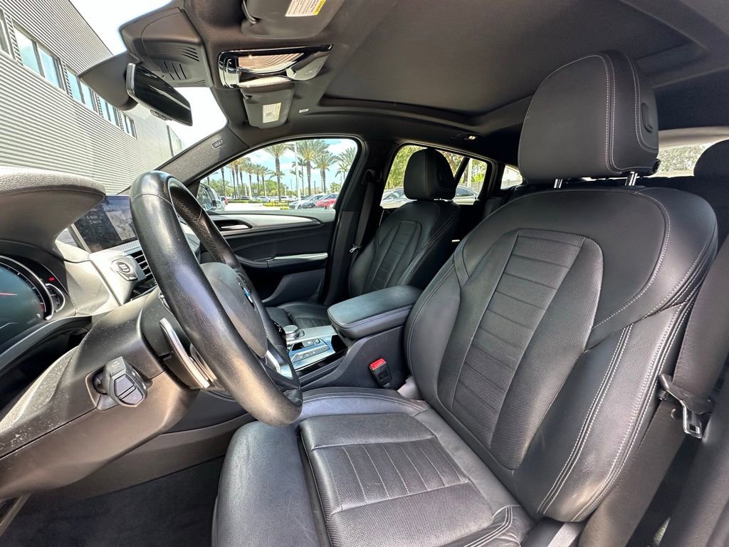 Used 2019 BMW X4 M40i w/ Executive Package image 5
