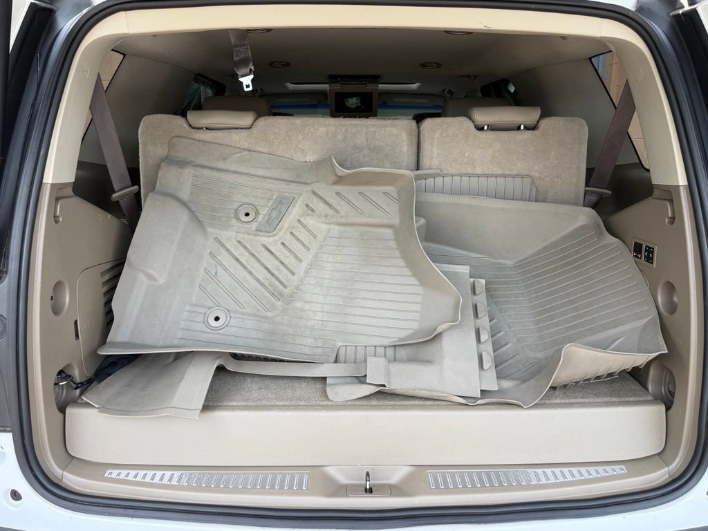 Used 2019 Chevrolet Tahoe Premier AWD/4WD image 19