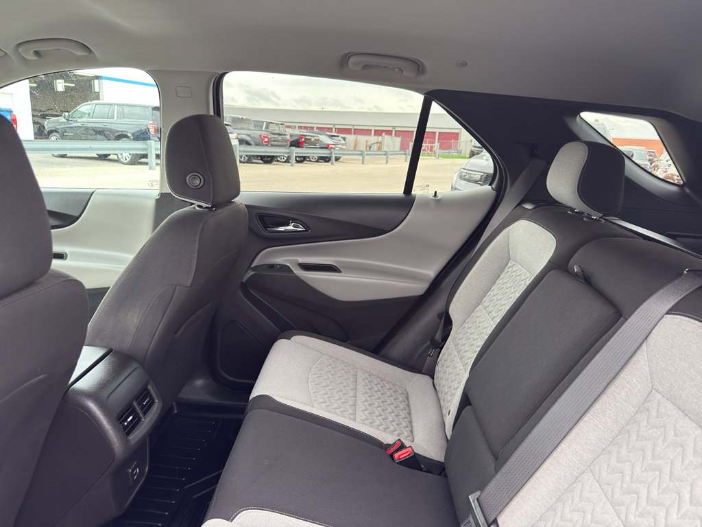 Used 2022 Chevrolet Equinox LT AWD/4WD image 32