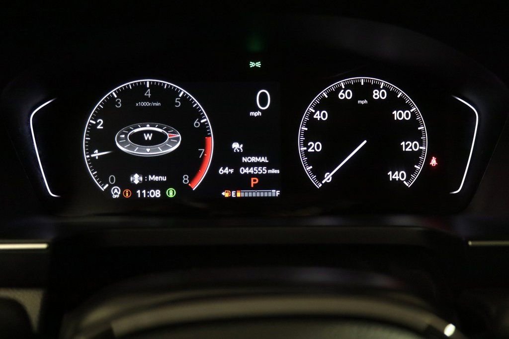 Used 2023 Honda Pilot Touring image 3