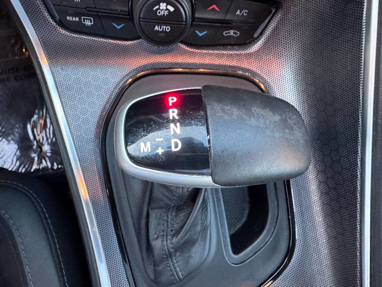 Used 2016 Dodge Challenger R/T Scat Pack w/ Leather Interior Group image 18