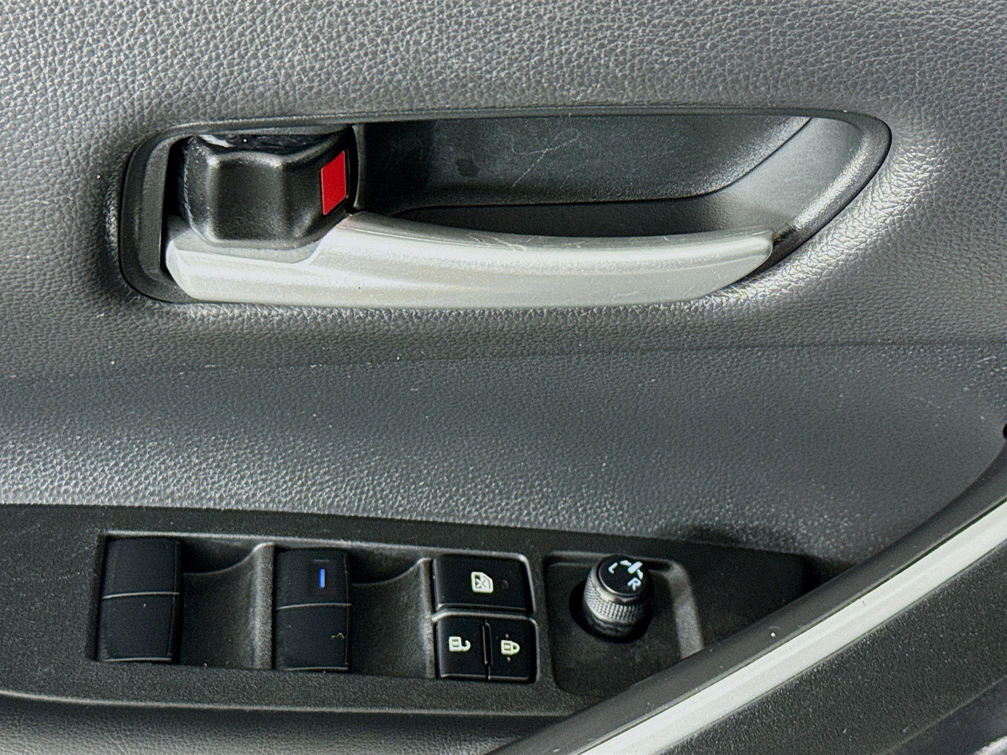 Used 2021 Toyota Corolla SE image 22