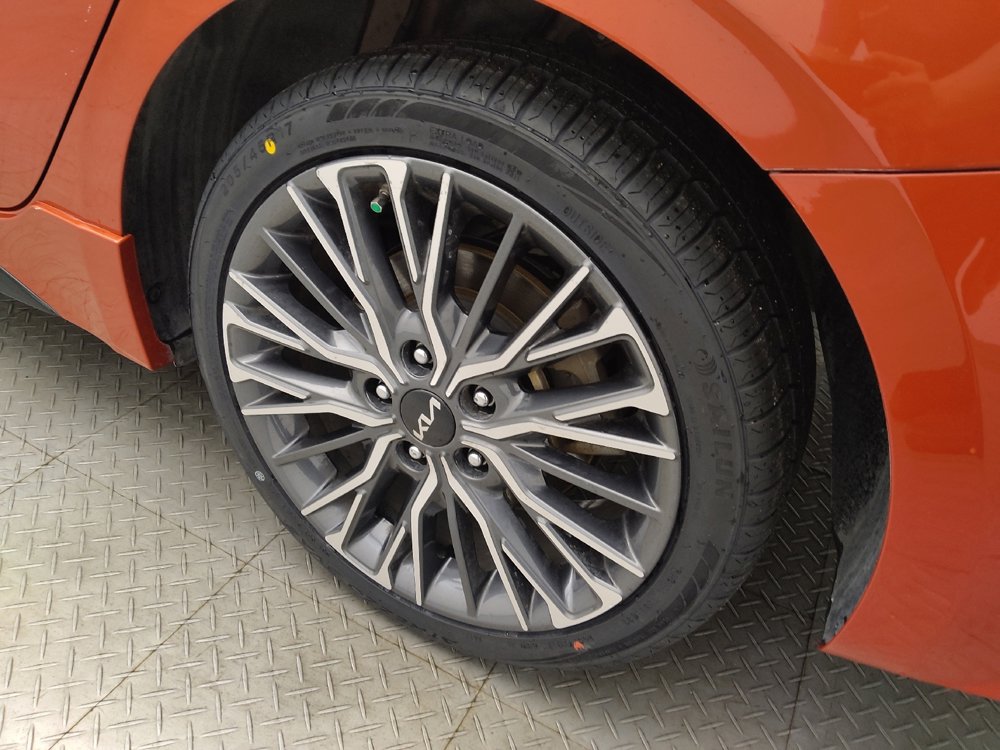 Used 2023 Kia Forte GT-Line w/ GT-Line Premium Package FWD image 31