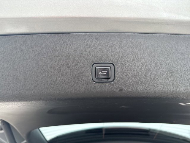 Certified 2023 Chevrolet Traverse LT image 12