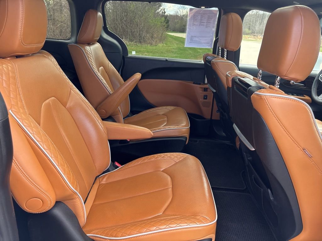 Used 2022 Chrysler Pacifica Pinnacle FWD image 42
