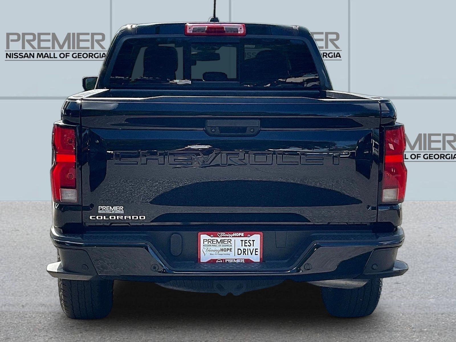 Used 2023 Chevrolet Colorado Z71 w/ Z71 Convenience Package 2 AWD/4WD image 6