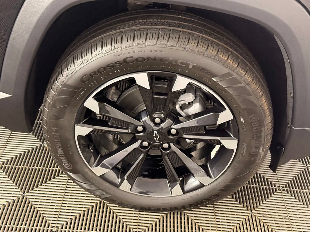 New 2027 Chevrolet Equinox RS w/ Safety and Technology Package AWD/4WD image 12