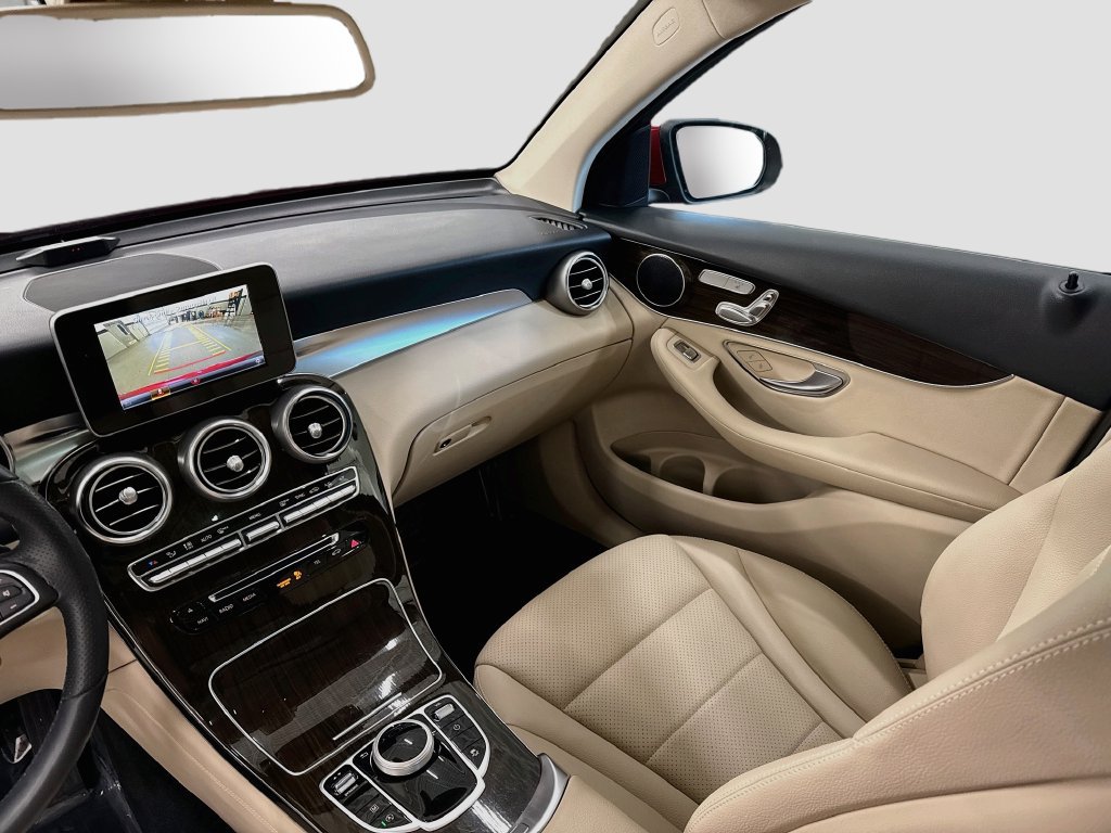 Used 2019 Mercedes-Benz GLC 300 4MATIC image 26