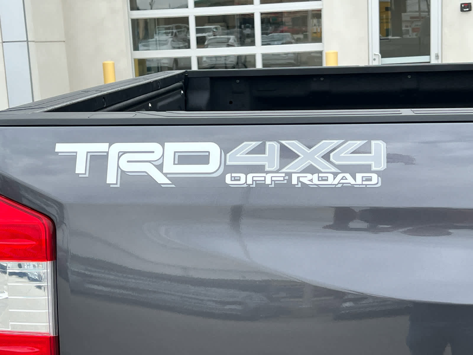 Used 2019 Toyota Tundra SR5 w/ TRD Off Road Package image 10