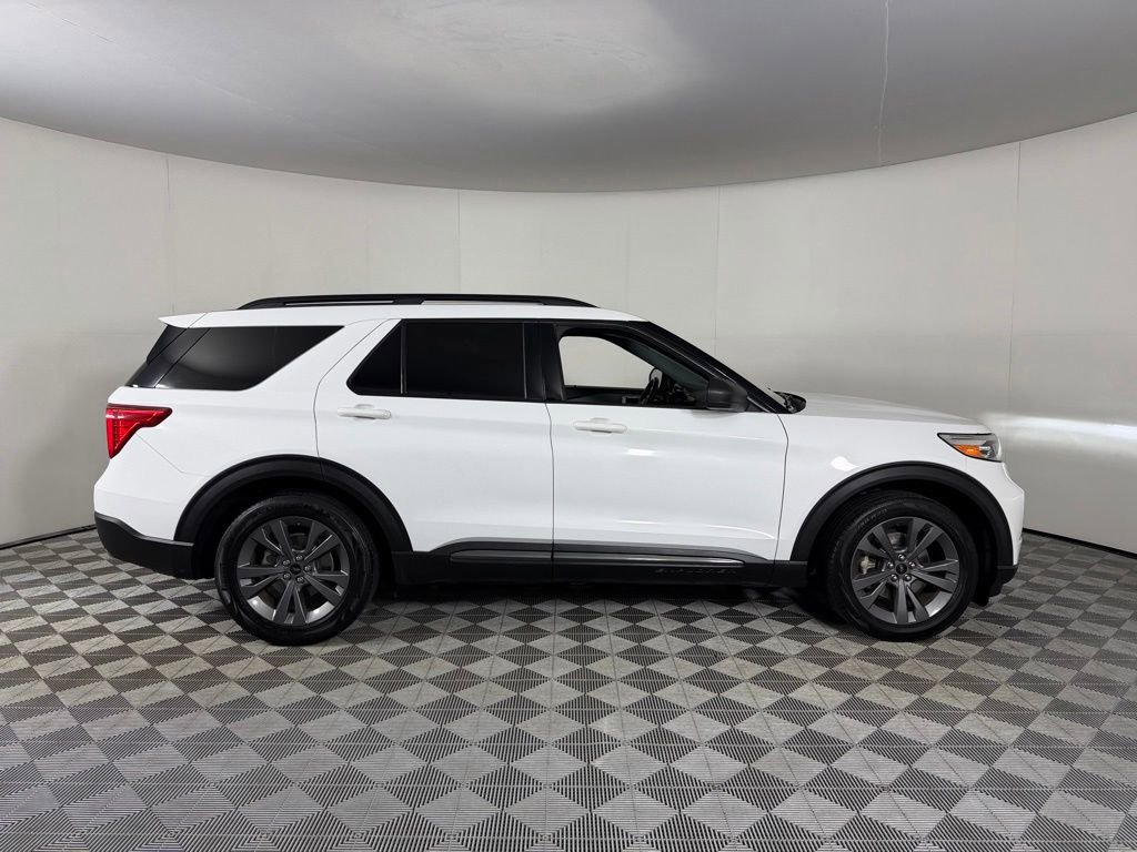 Used 2021 Ford Explorer XLT w/ Equipment Group 202A RWD image 6