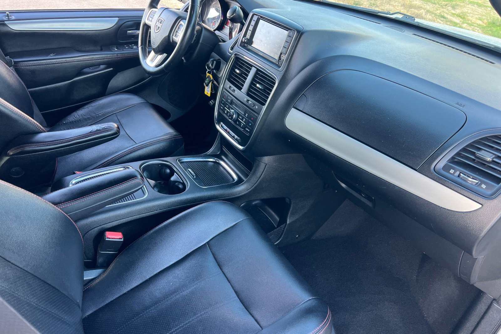 Used 2017 Dodge Grand Caravan GT image 14