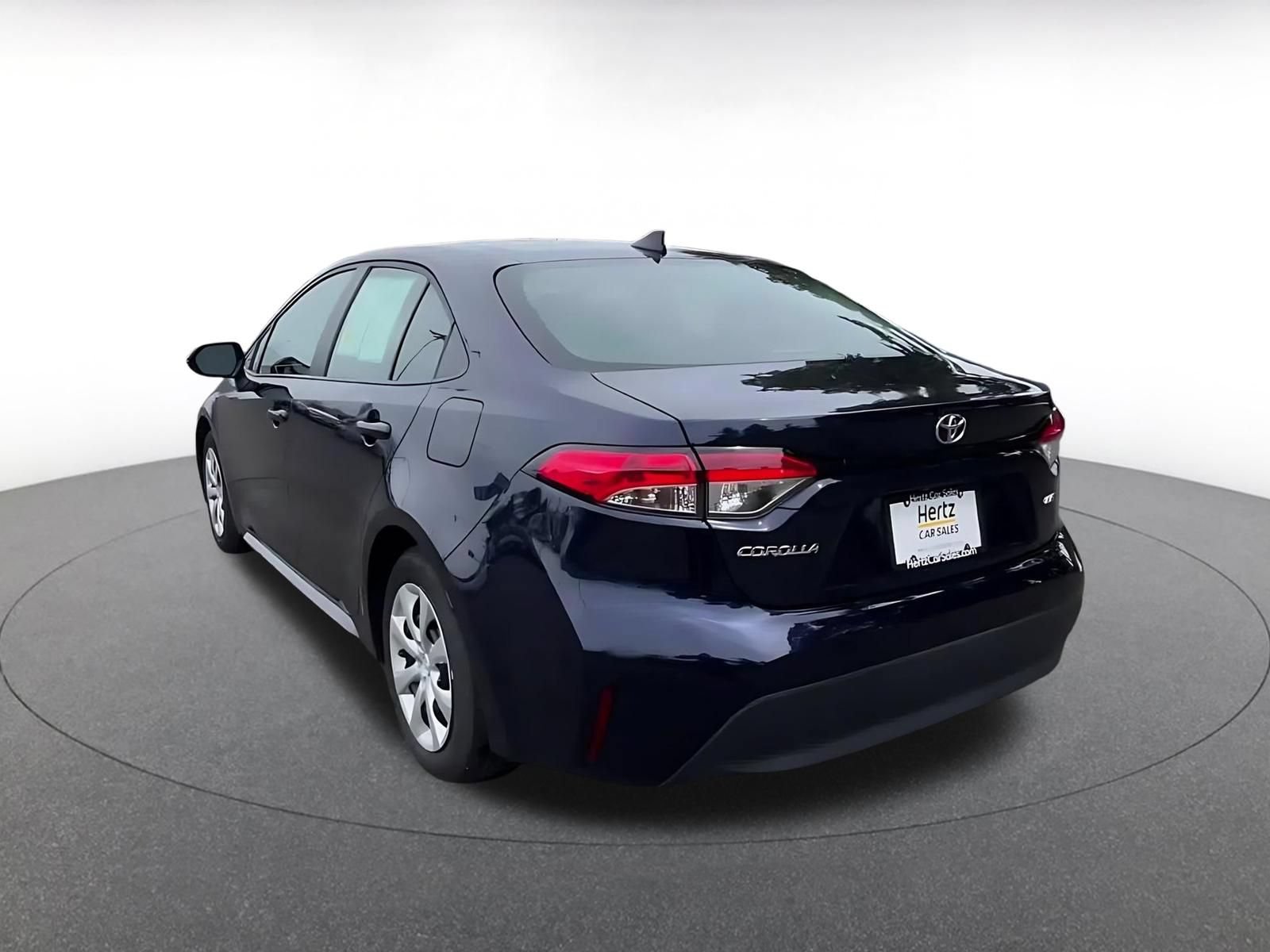 Used 2025 Toyota Corolla LE FWD image 11