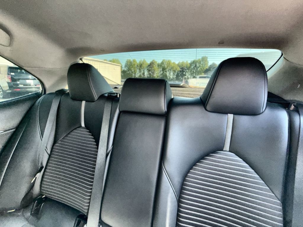 Used 2024 Toyota Camry SE w/ Convenience Package FWD image 13