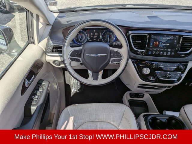 Certified 2019 Chrysler Pacifica Limited FWD image 15