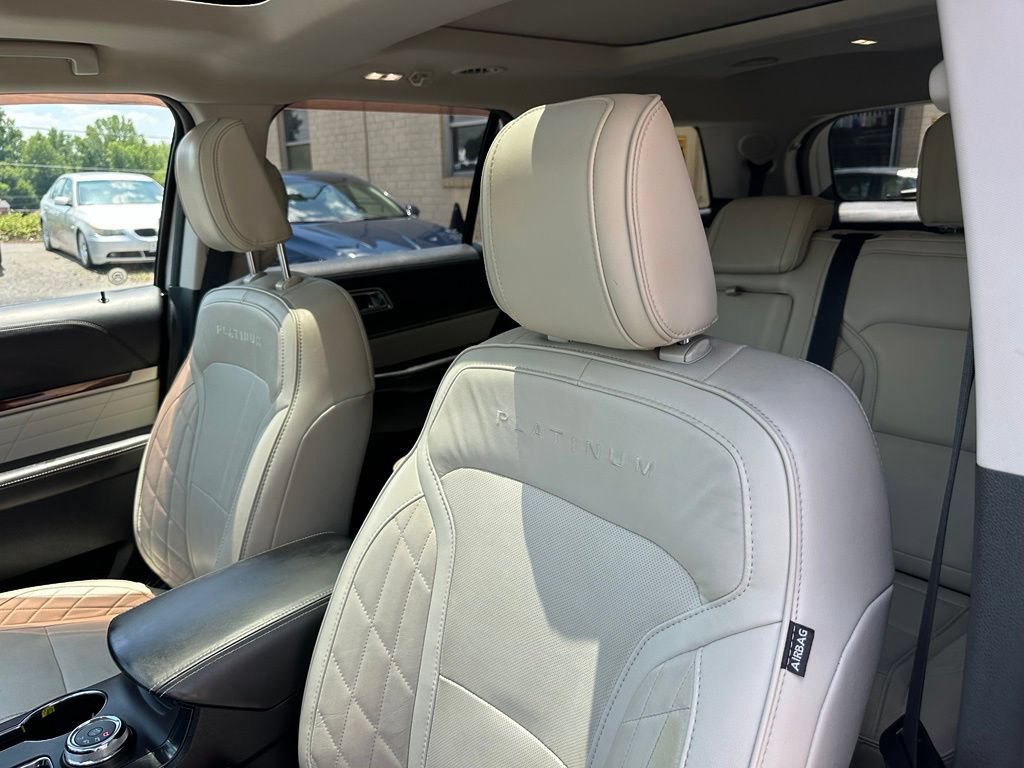 Used 2018 Ford Explorer Platinum AWD/4WD image 15