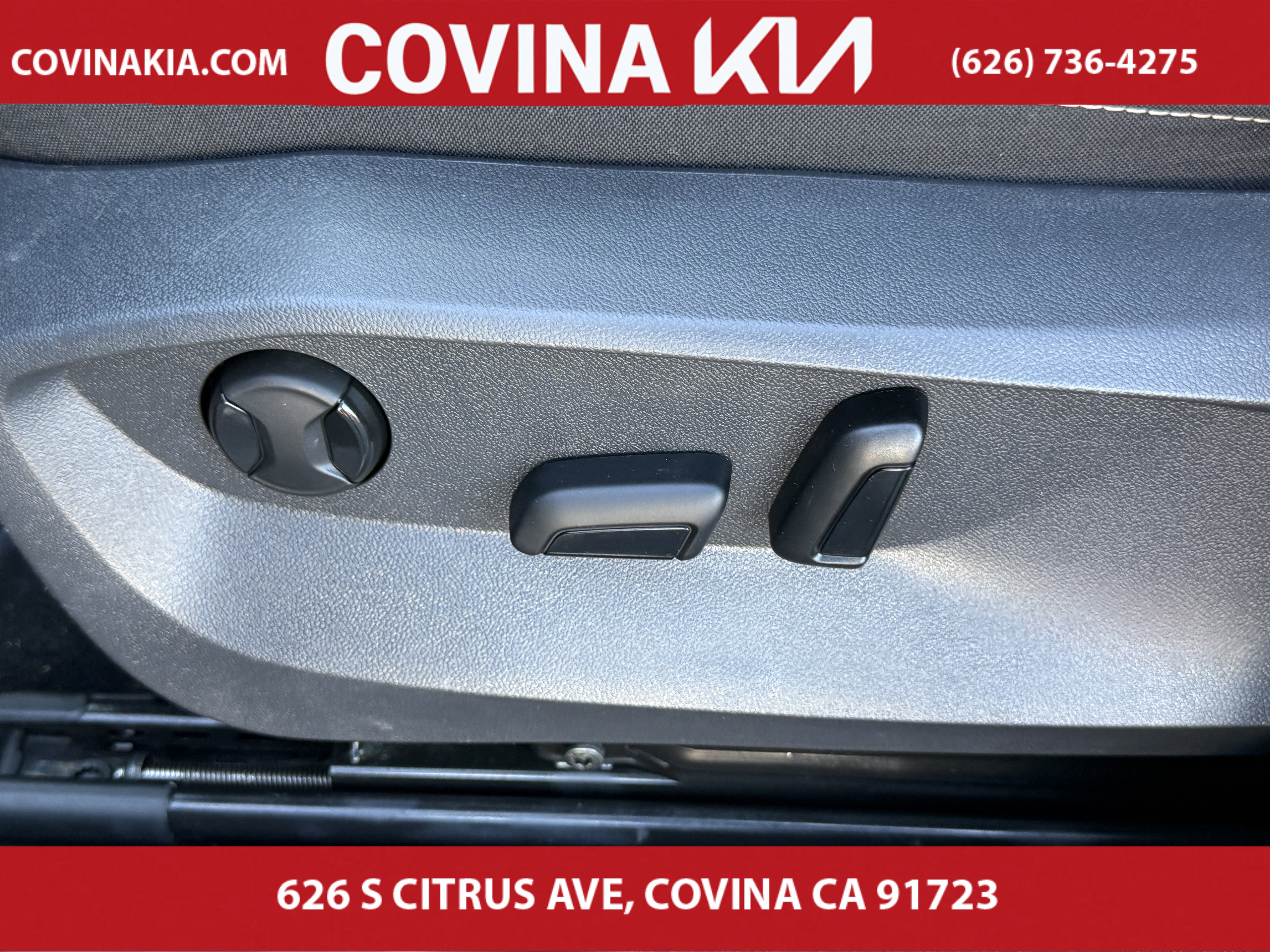 Used 2023 Volkswagen Taos SE image 15