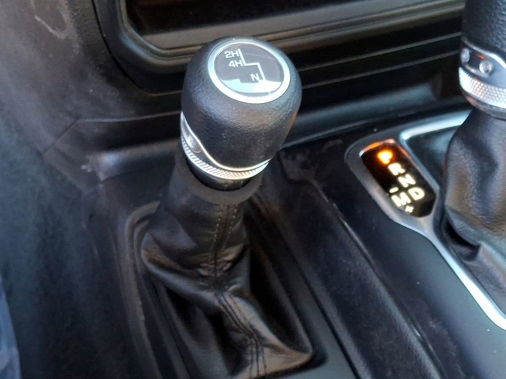 Used 2023 Jeep Wrangler Sport image 24