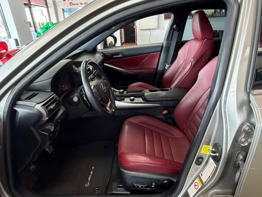 Used 2018 Lexus IS 300 F Sport w/ F Sport Package RWD image 22