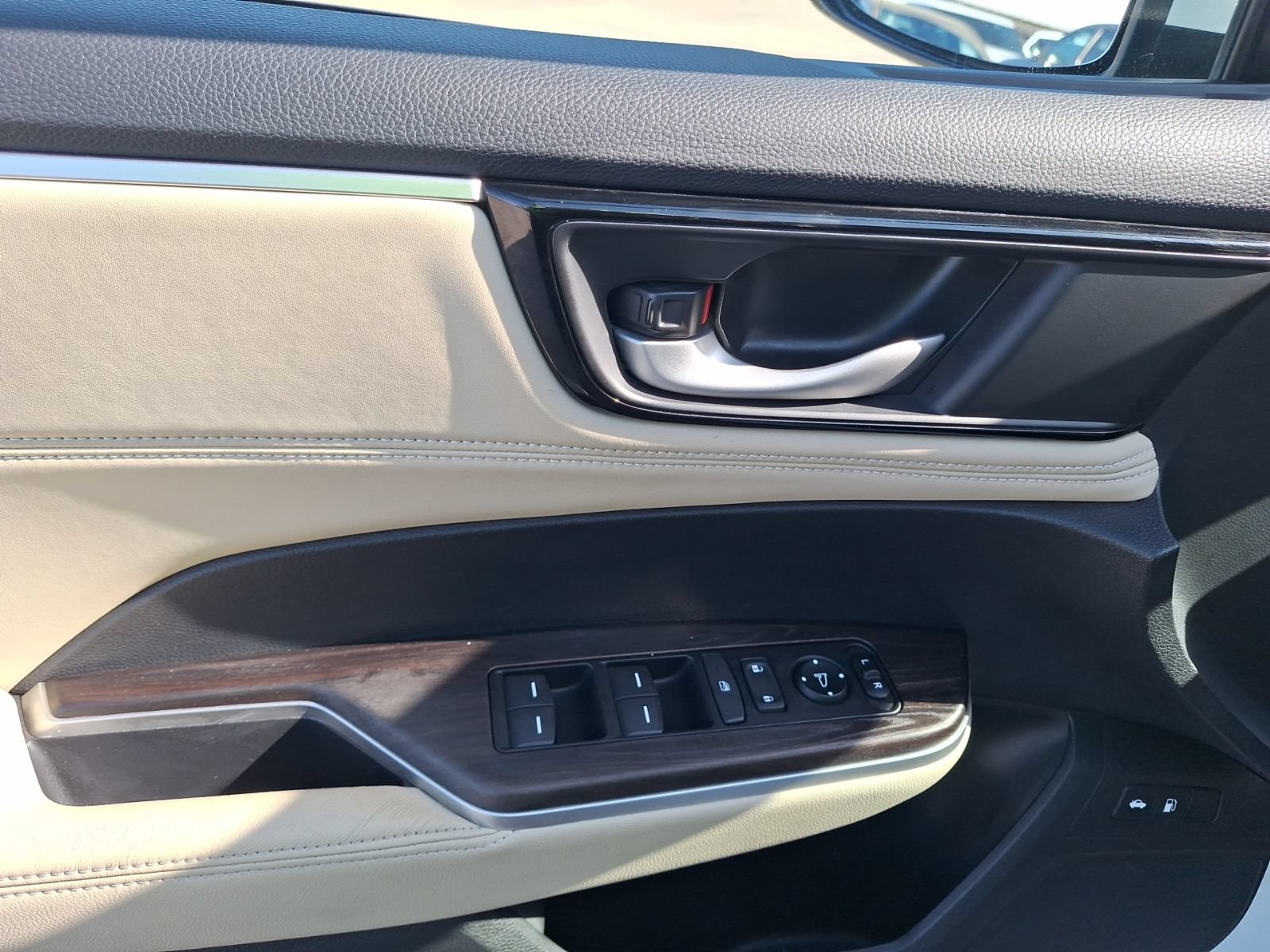 Used 2019 Honda Clarity Plug-In Hybrid image 19