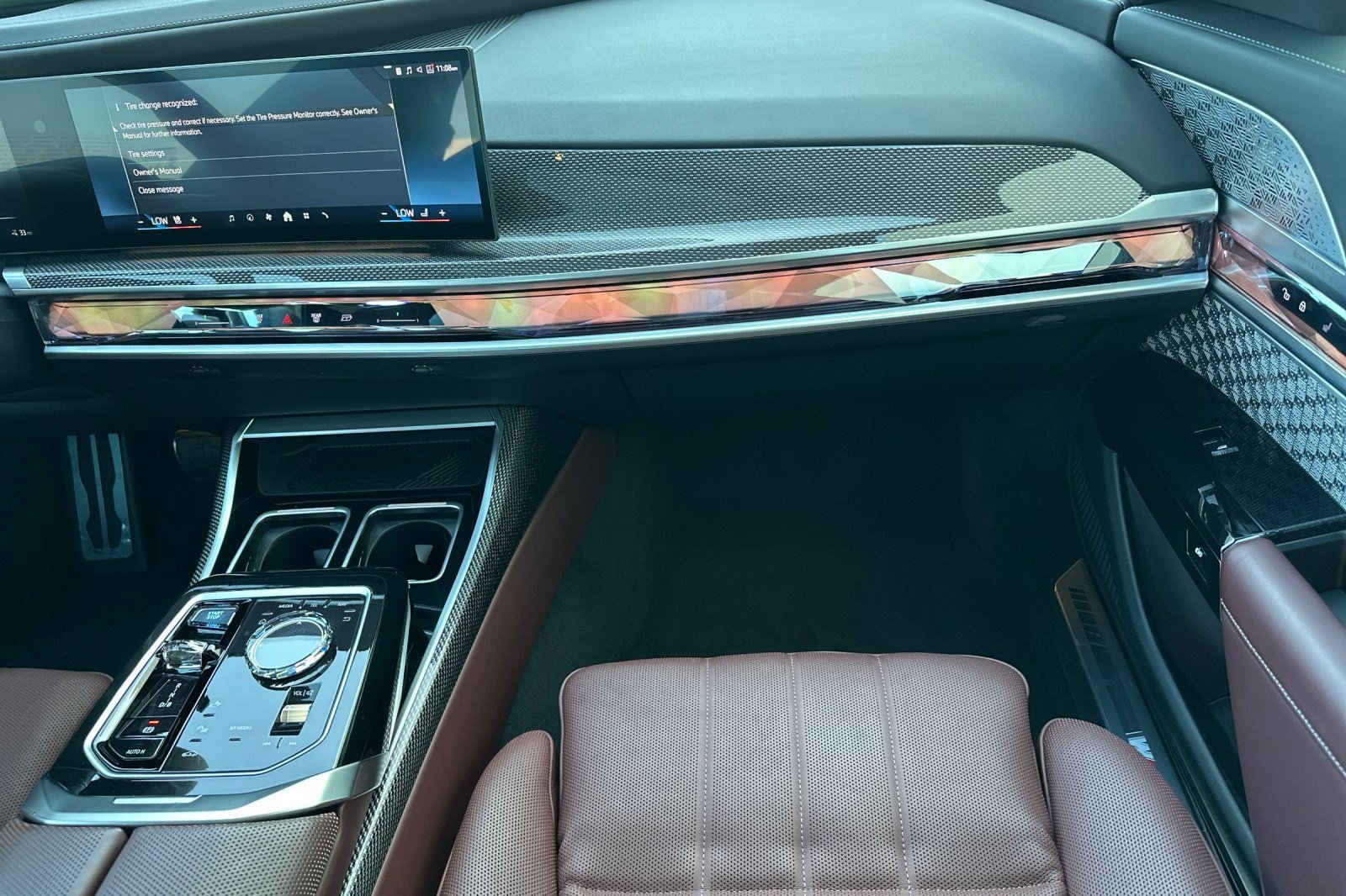 Certified 2023 BMW i7 xDrive60 AWD/4WD image 31