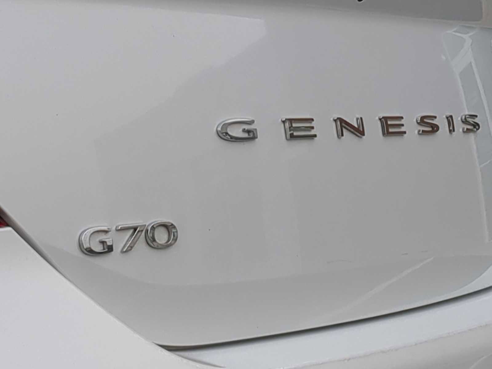 Used 2024 Genesis G70 2.5T image 13