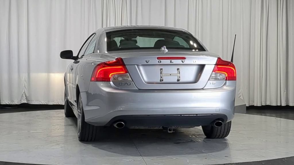 Used 2011 Volvo C70 T5 FWD image 8