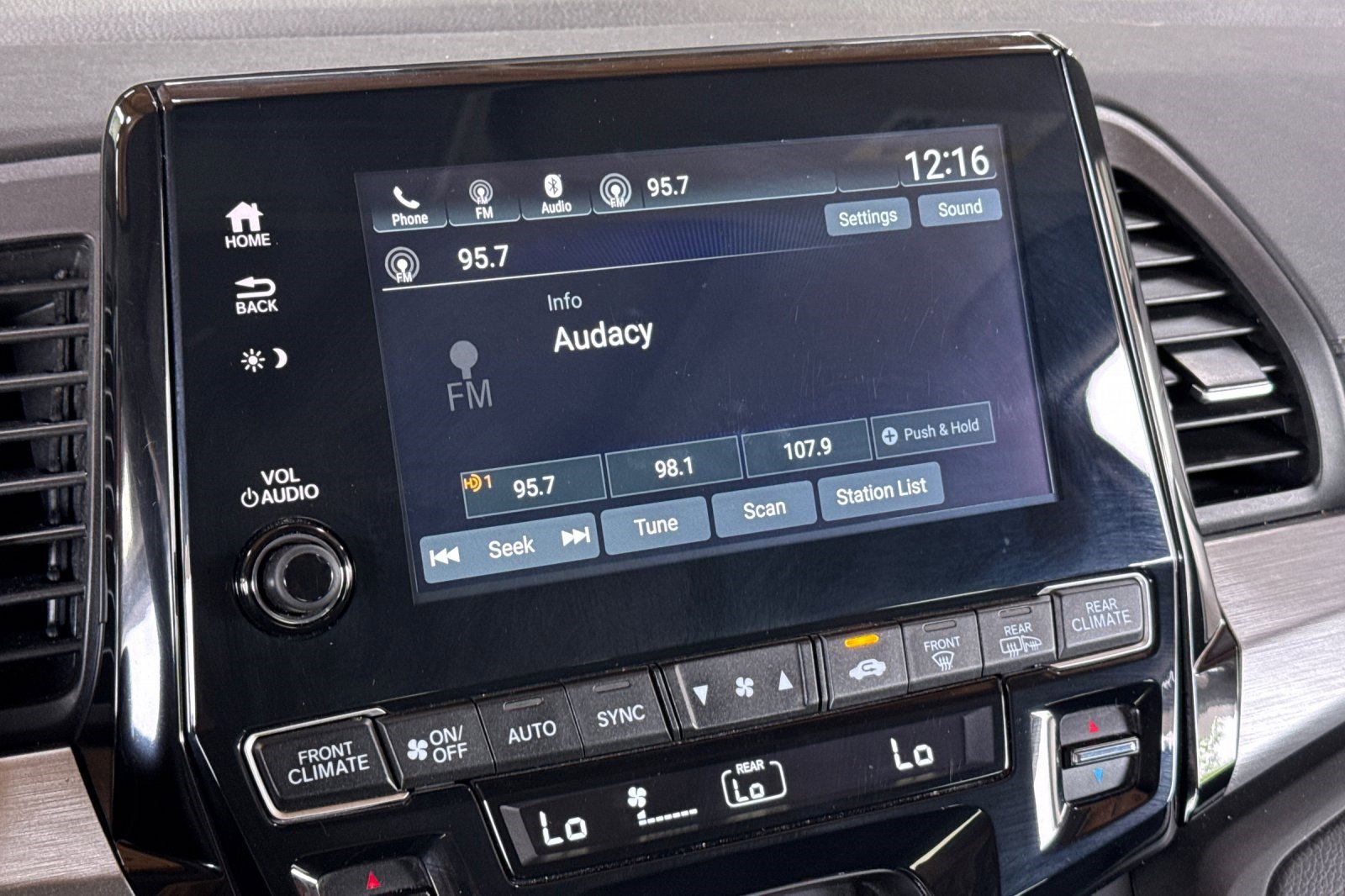 Certified 2024 Honda Odyssey EX-L image 25