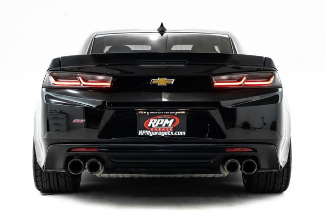 Used 2018 Chevrolet Camaro SS image 3