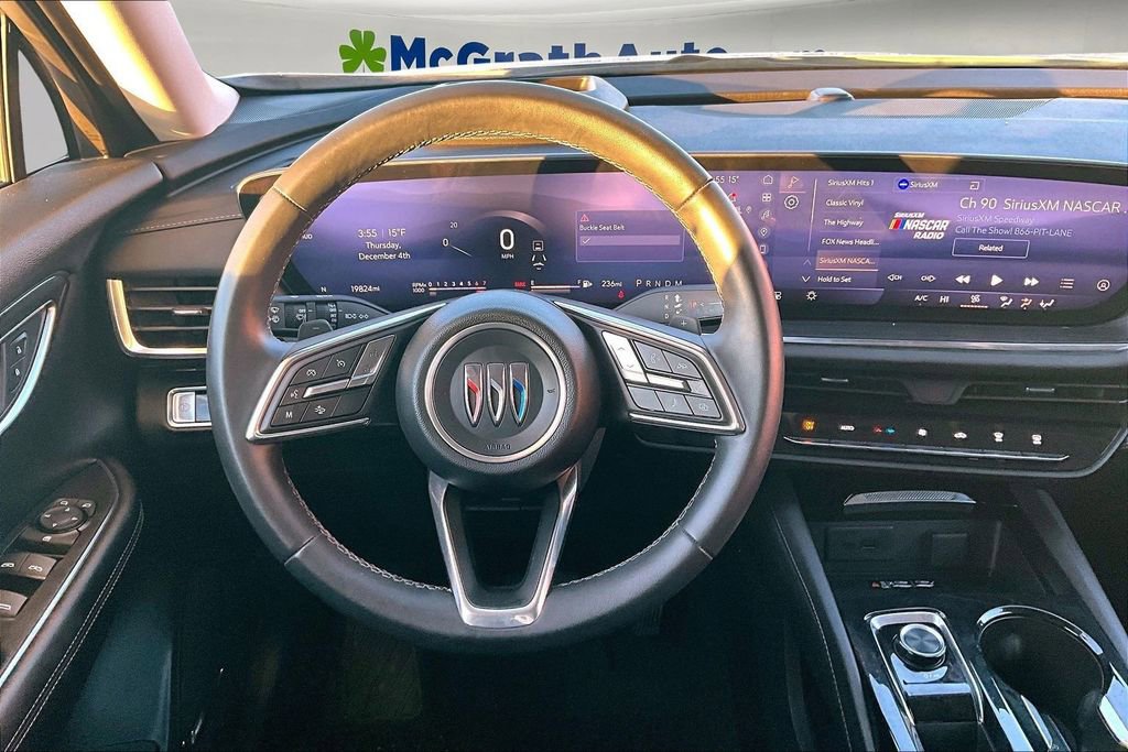 Certified 2025 Buick Envision Preferred image 9