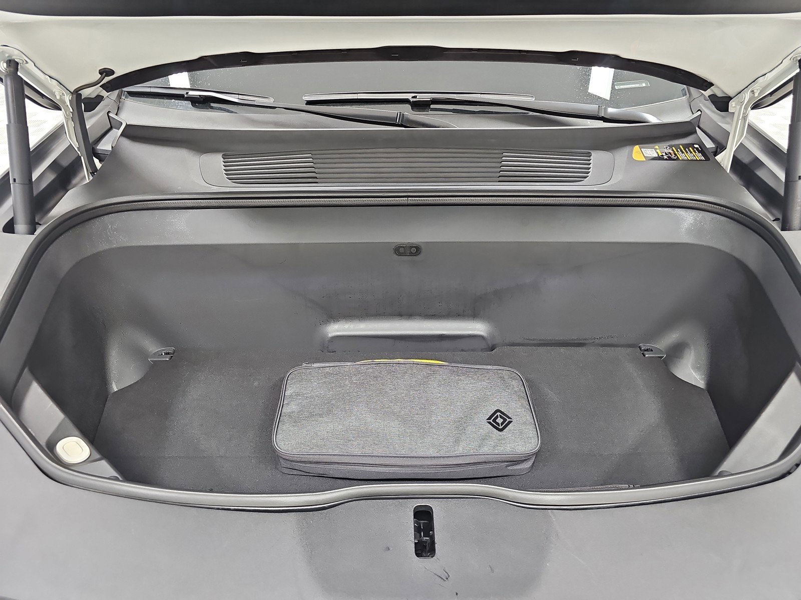 Used 2023 Rivian R1T Adventure image 14