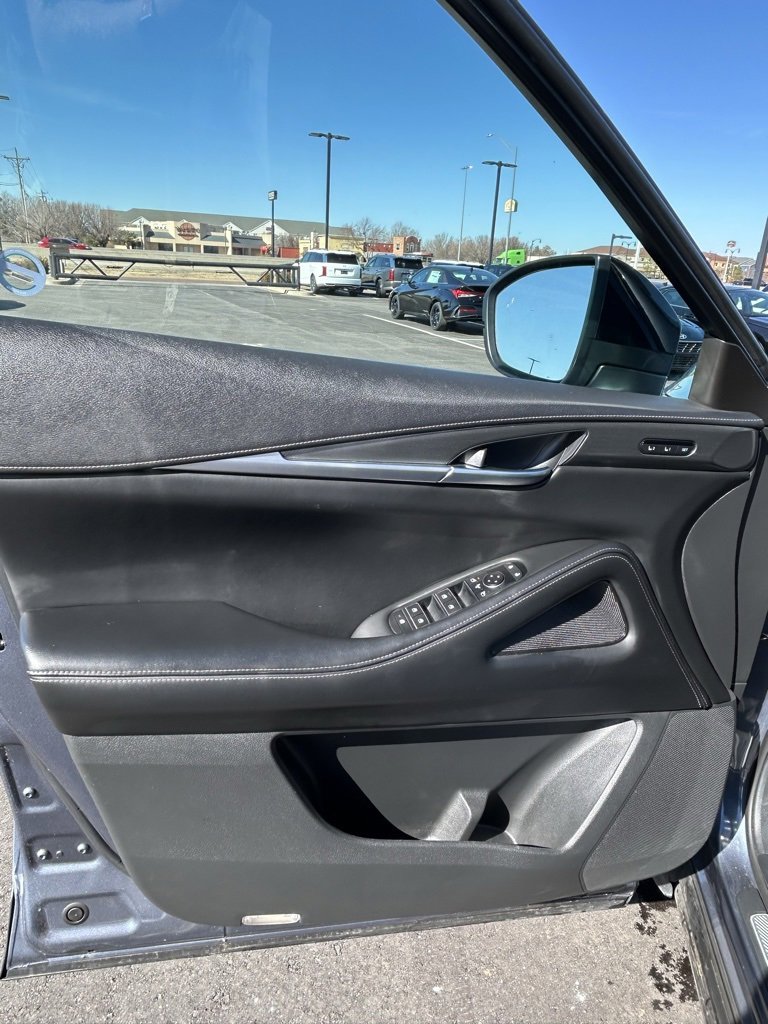 Used 2023 INFINITI QX60 Luxe image 8