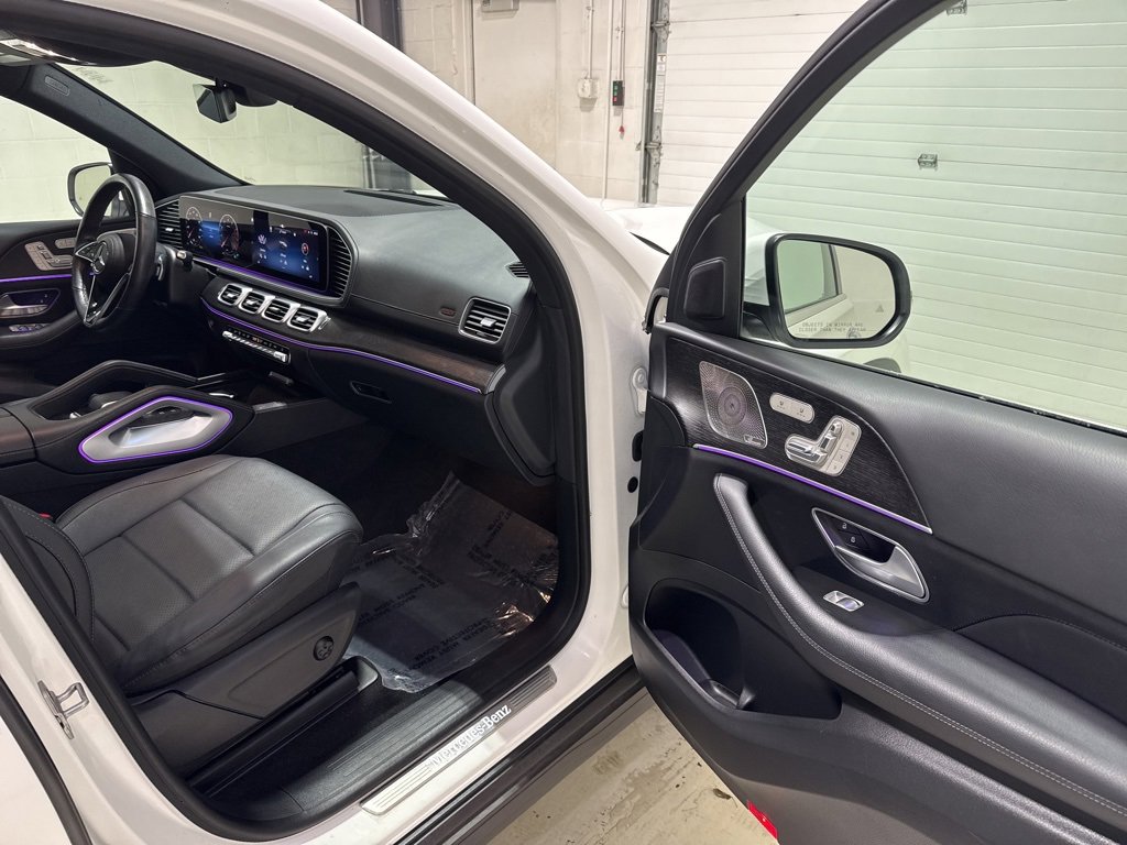 Used 2024 Mercedes-Benz GLS 450 4MATIC image 38