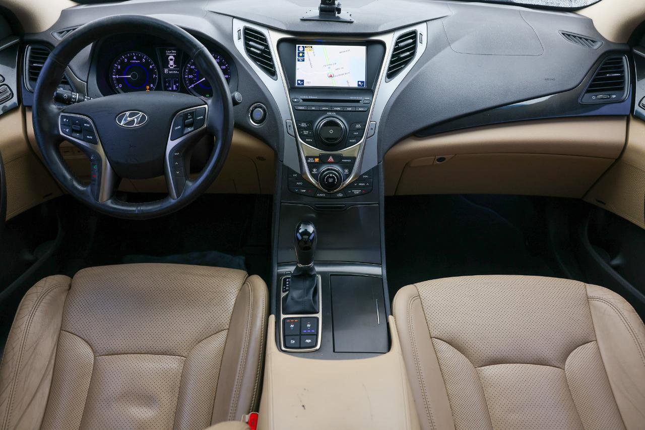 Used 2013 Hyundai Azera w/ Technology Pkg image 2