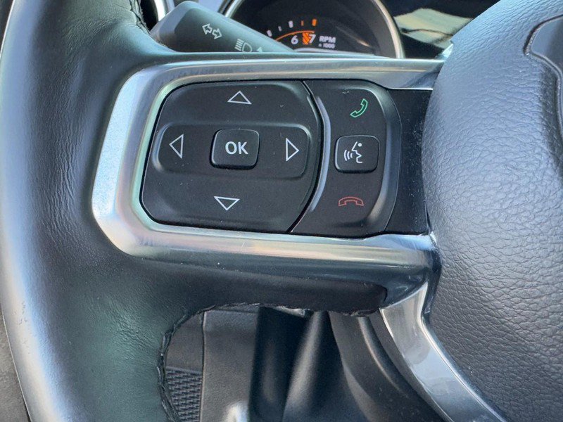Used 2019 Jeep Wrangler Unlimited Sahara AWD/4WD image 17