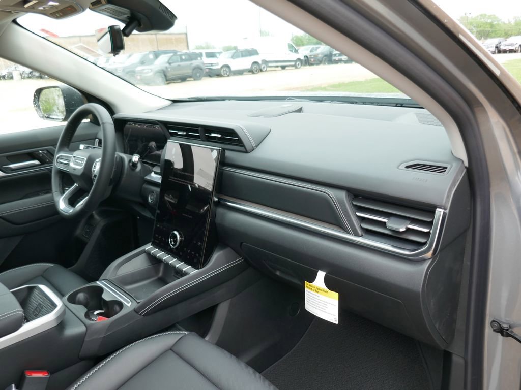 New 2026 GMC Terrain Denali w/ LPO, Black Badging Package AWD/4WD image 11