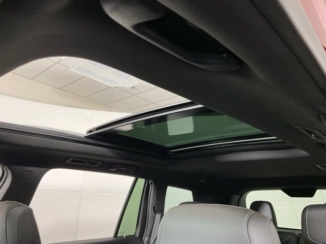 Used 2024 Cadillac XT6 Premium Luxury image 22