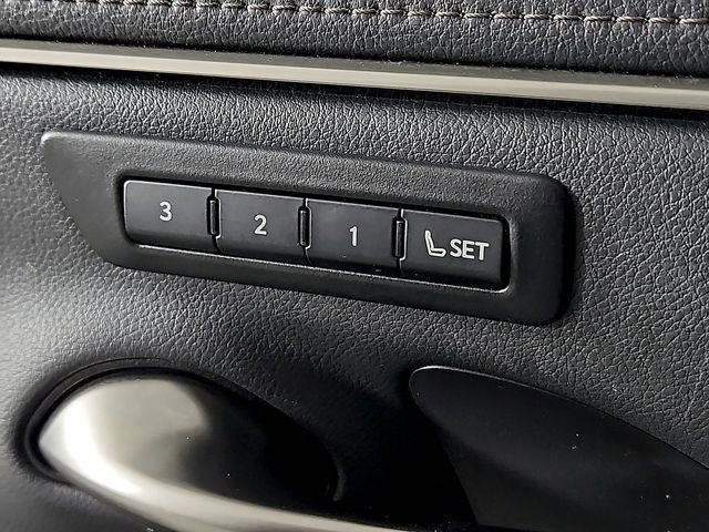 Used 2022 Lexus ES 300h 300h w/ Premium Package image 27