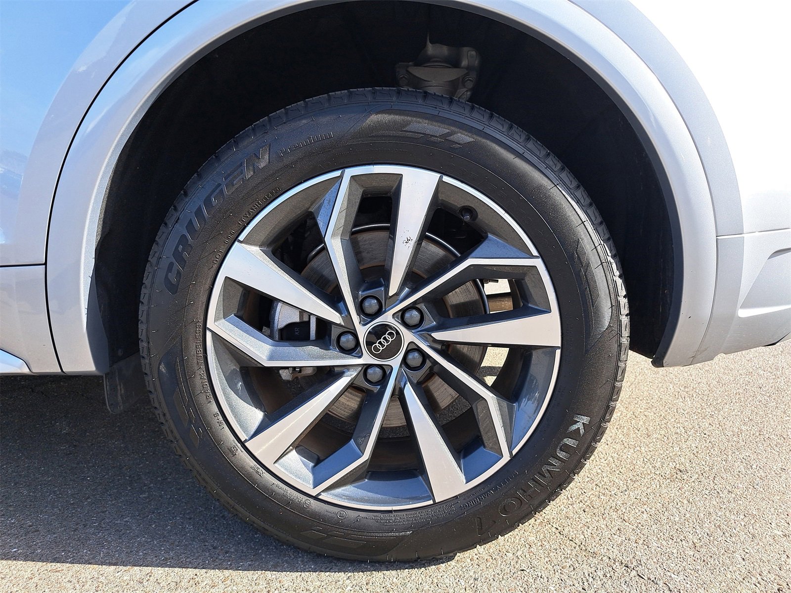 Used 2023 Audi Q5 2.0T Premium w/ Convenience Package image 37