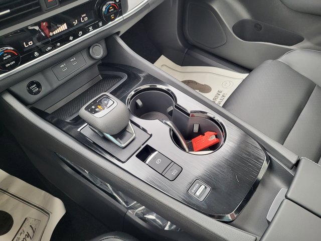 New 2026 Nissan Rogue SV w/ SV Premium Package image 21