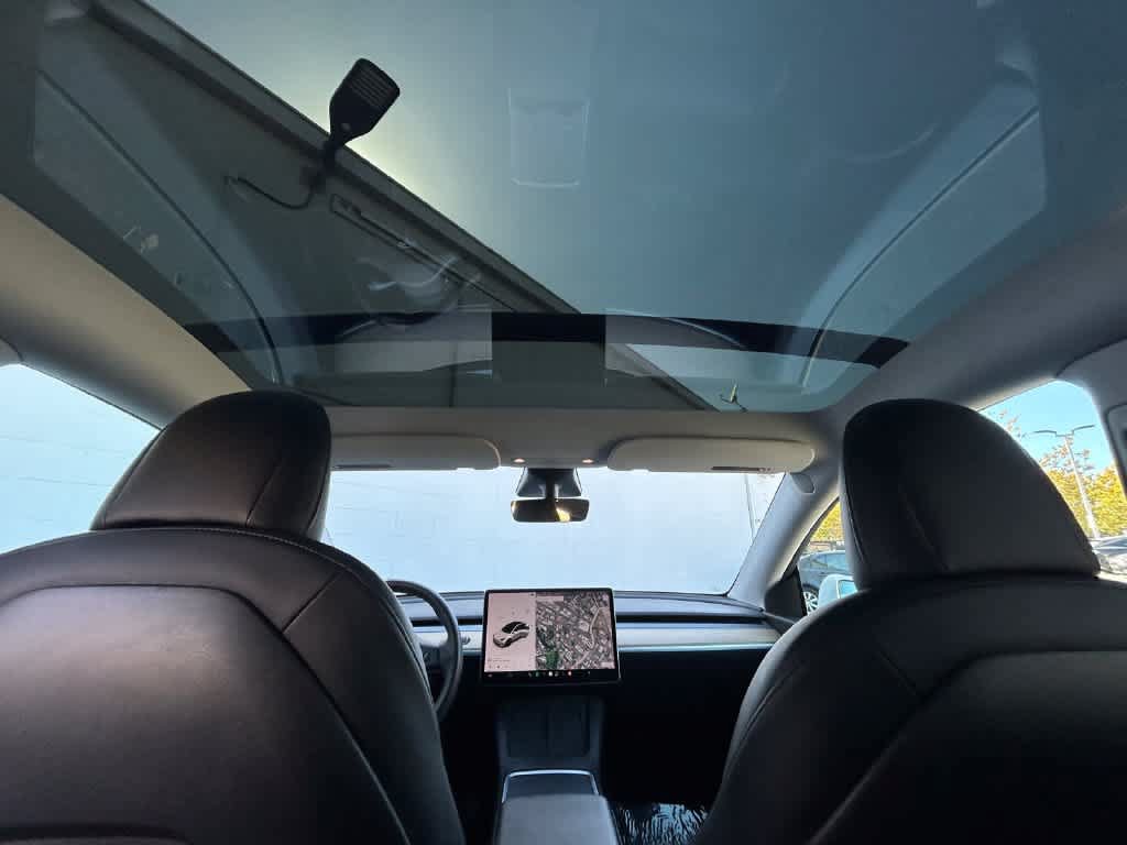 Used 2021 Tesla Model Y Long Range AWD/4WD image 11