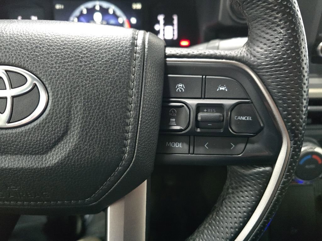 Used 2024 Toyota Tacoma SR5 AWD/4WD image 20