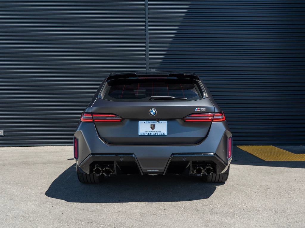 Used 2026 BMW M5 Touring AWD/4WD image 10