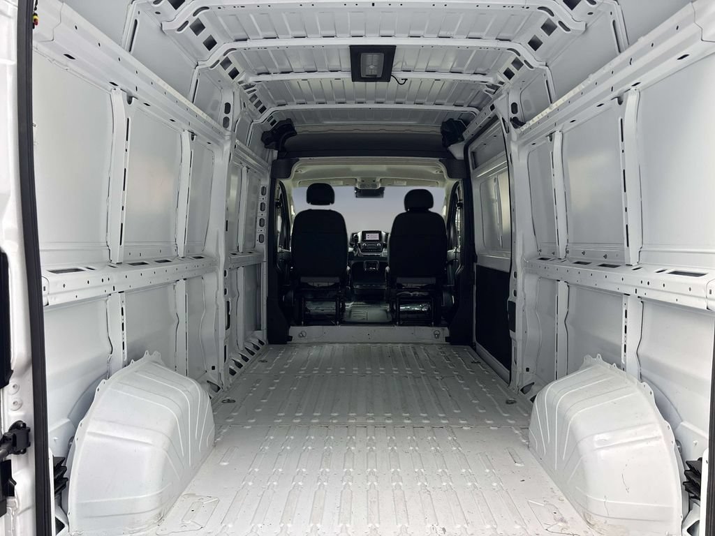 Used 2026 RAM ProMaster 2500 w/ Convenience Group FWD image 15