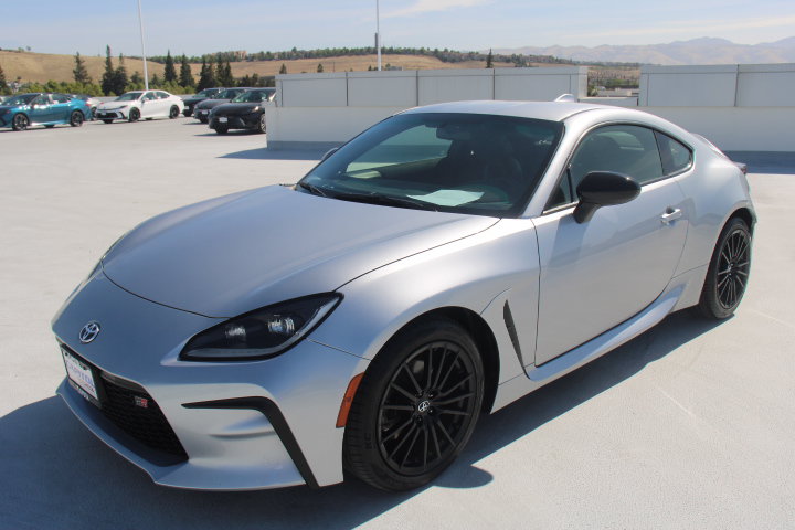 Used 2024 Toyota GR86 Premium RWD image 6