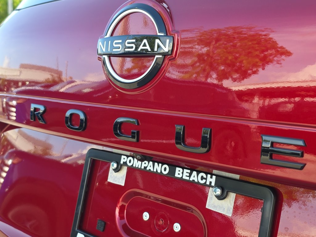 New 2026 Nissan Rogue Dark Armor FWD image 11