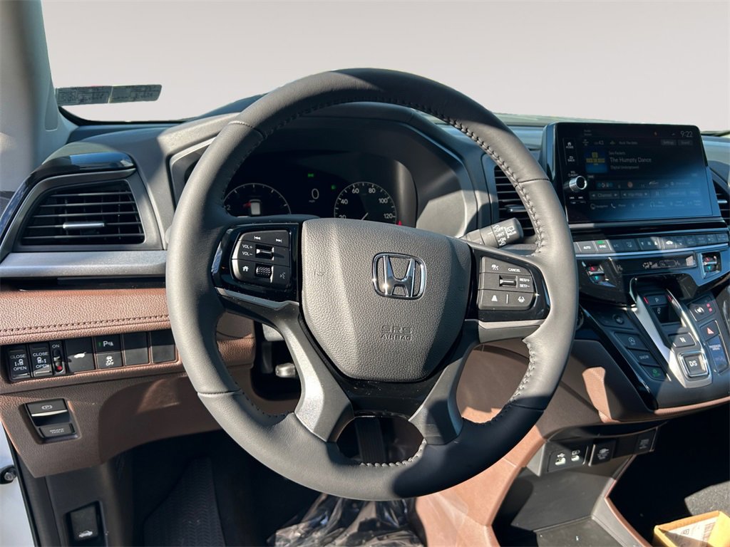 New 2026 Honda Odyssey Touring image 12
