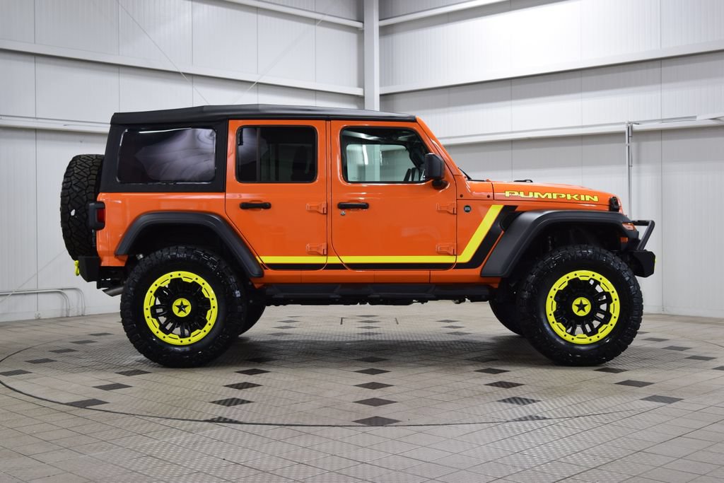 Used 2025 Jeep Wrangler Unlimited Sport AWD/4WD image 8