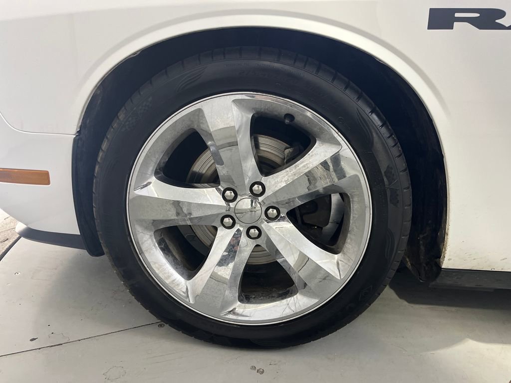 Used 2013 Dodge Challenger R/T Plus image 14