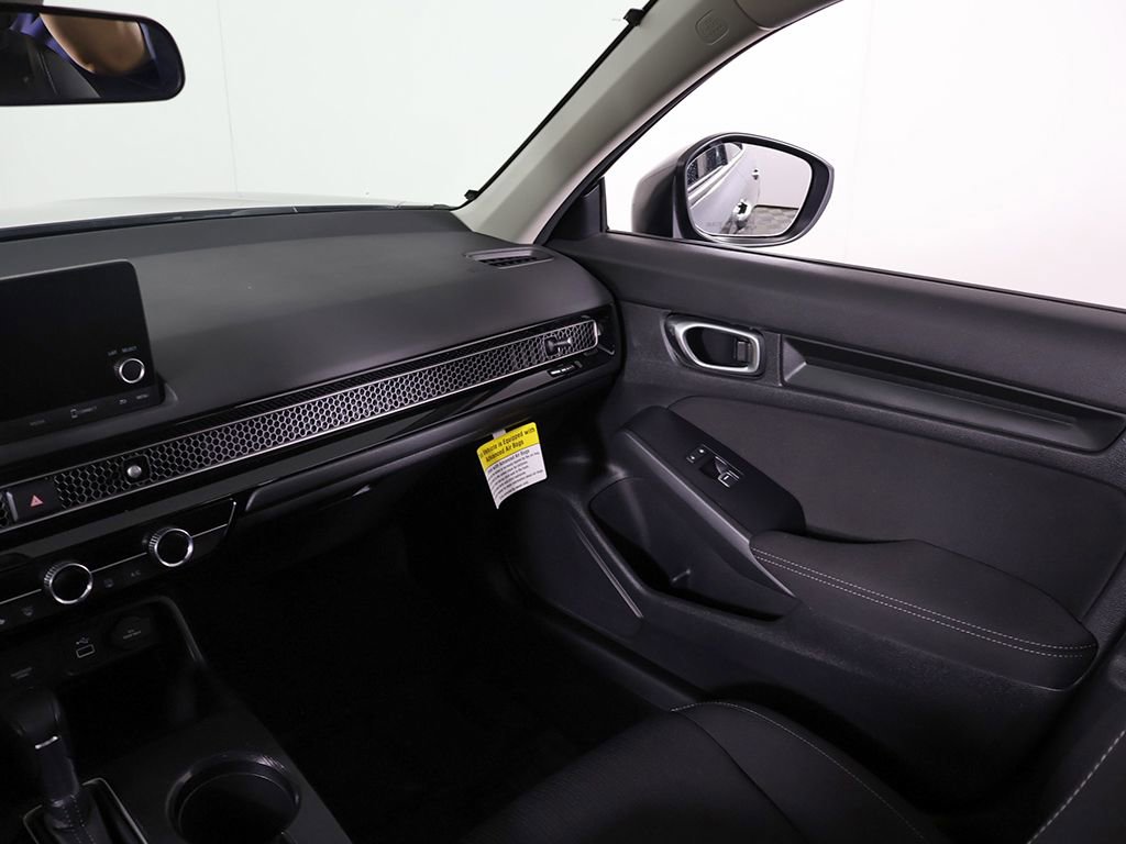 Used 2023 Honda Civic LX image 32